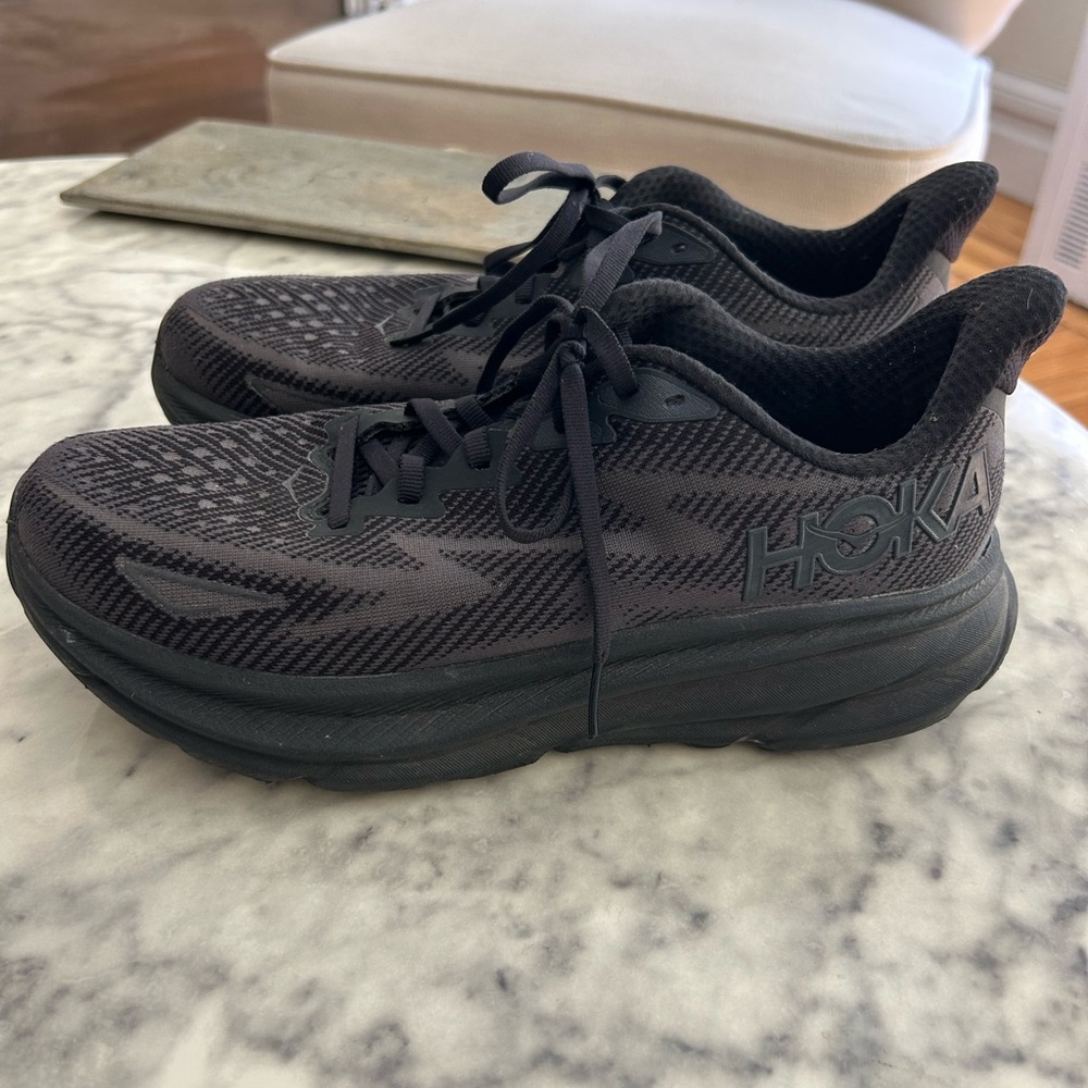 Hoka Shoes Womens Sz 9,5 Clifton 9 Running Sneakers 1127896 BBLC Black - Picture 2 of 5